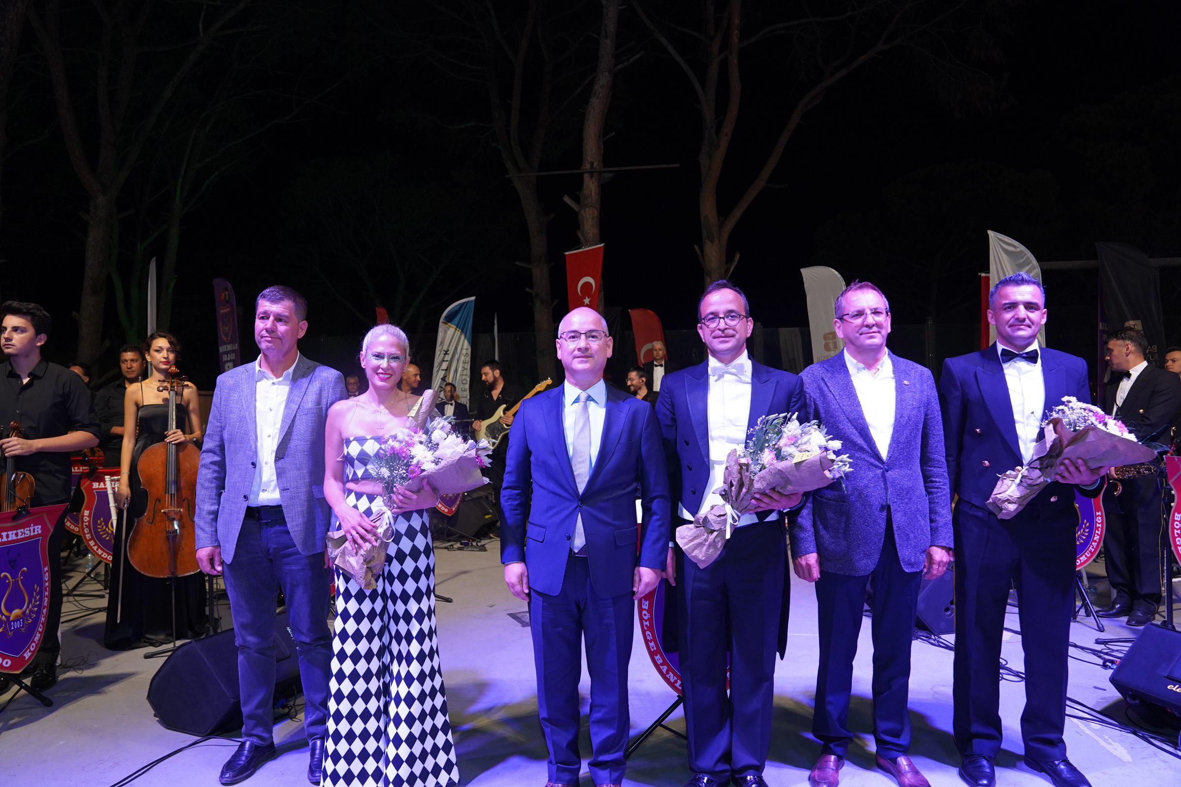 Kurtuluş coşkusu konserle doruğa ulaştı