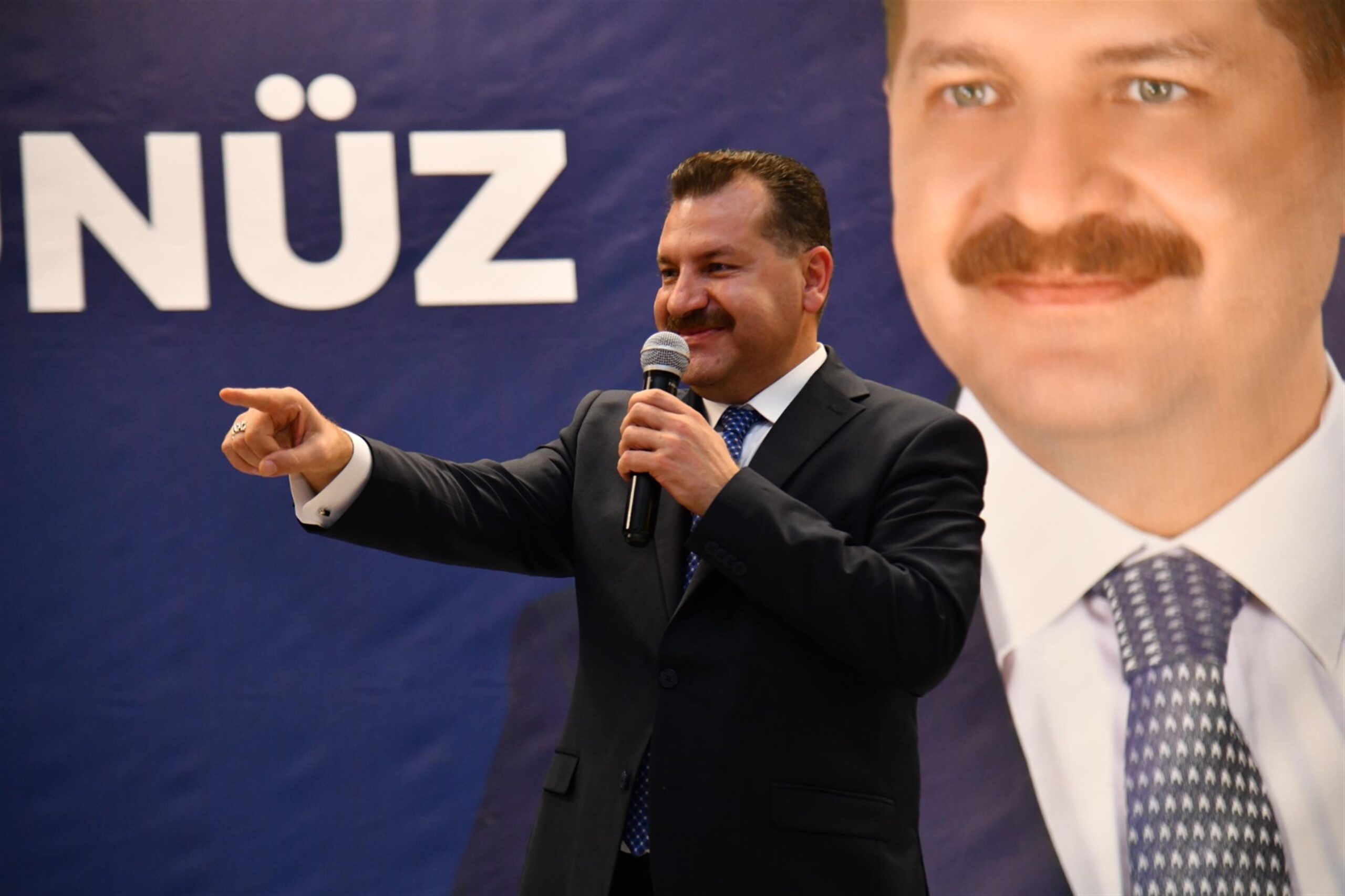 Başkan Yılmaz: “Muhtarla mükemmel yönetişim içindeyiz”