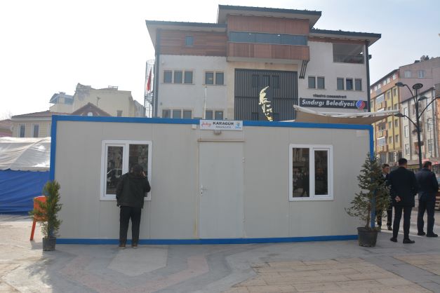 Hatay için üretilen örnek konteyner Sındırgı’ya getirildi