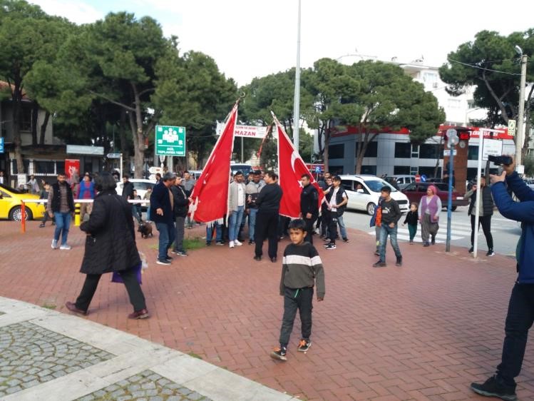 Romanlardan Burhaniye Belediye Başkanına tepki