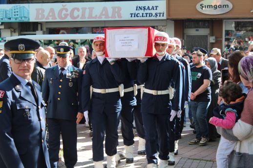 Şehit Piyade Uzman Çavuş Yunus Öztürk son yolculuğa uğurlandı