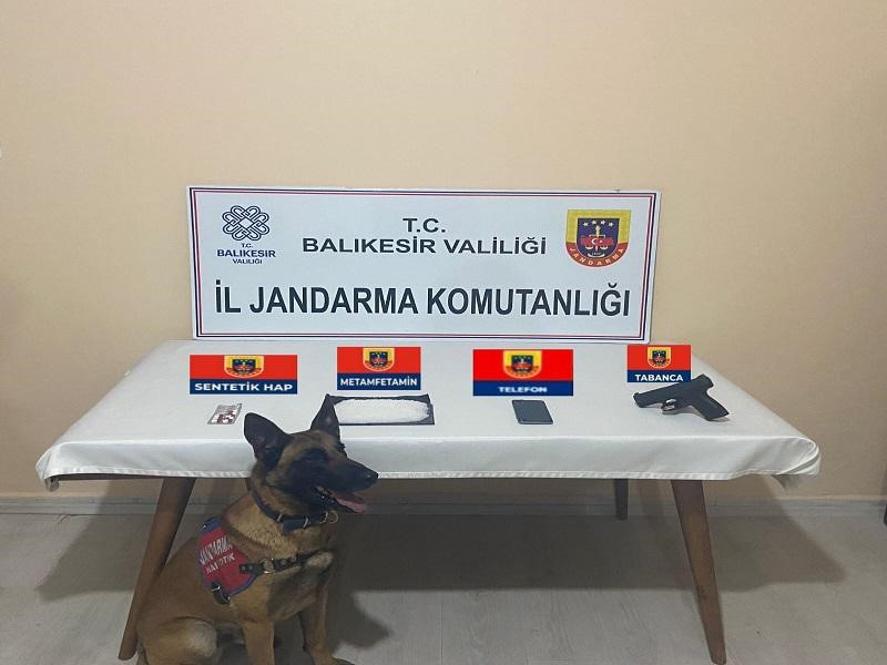 Balıkesir’de jandarmadan 48 şahsa uyuşturucu operasyonu