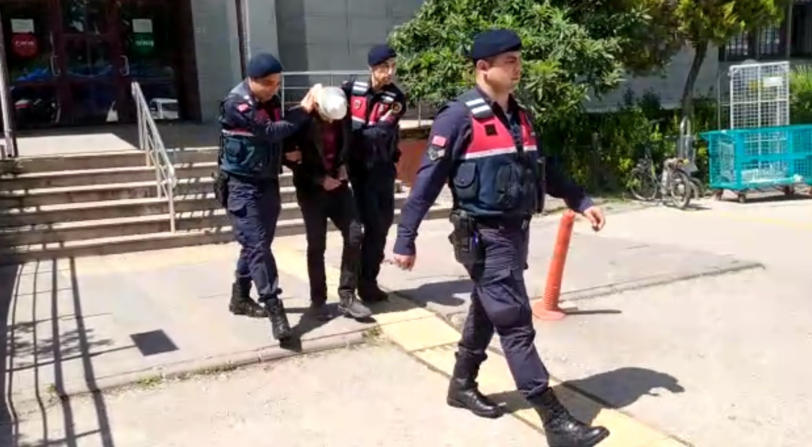 Erdek’te DEAŞ terör örgütü operasyonu