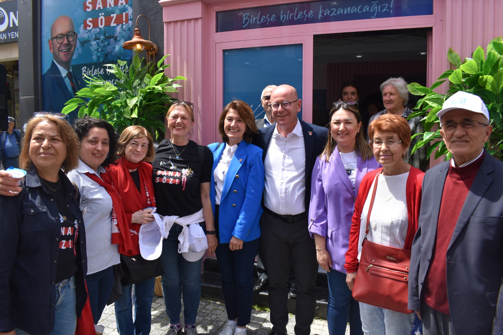 CHP’li Serkan Sarı’ya ilgi yoğun oldu