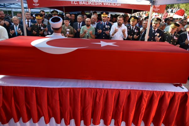 Şehit Piyade Er Ramazan Sarıkaya Sındırgı’da toprağa verildi