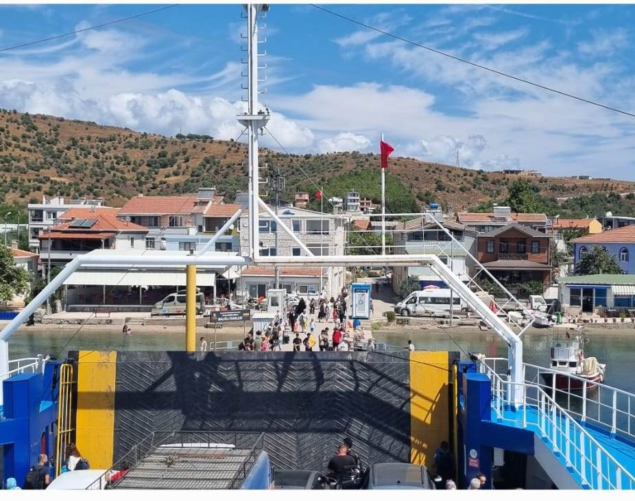 Orada bir ada var uzakta…