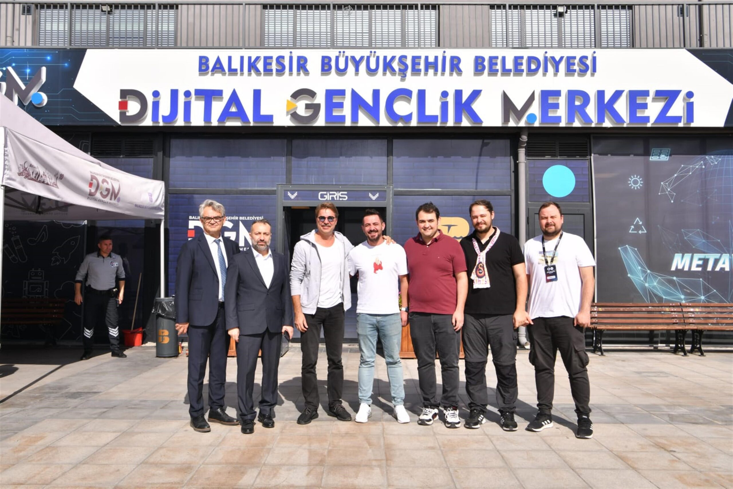 Oyuncu Engin Altan Düzyatan, Balıkesir’e hayran kaldı