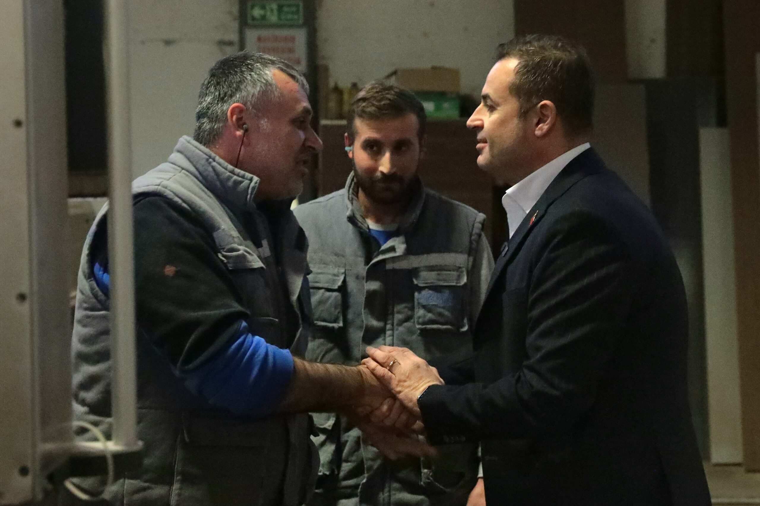 Engelli ailelerine Ahmet Akın sözü