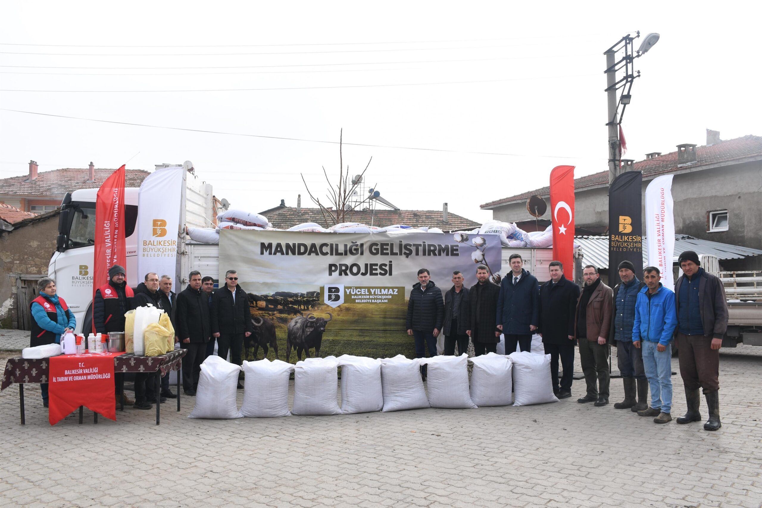 Balıkesir Büyükşehir’den manda yetiştiricilerine destek