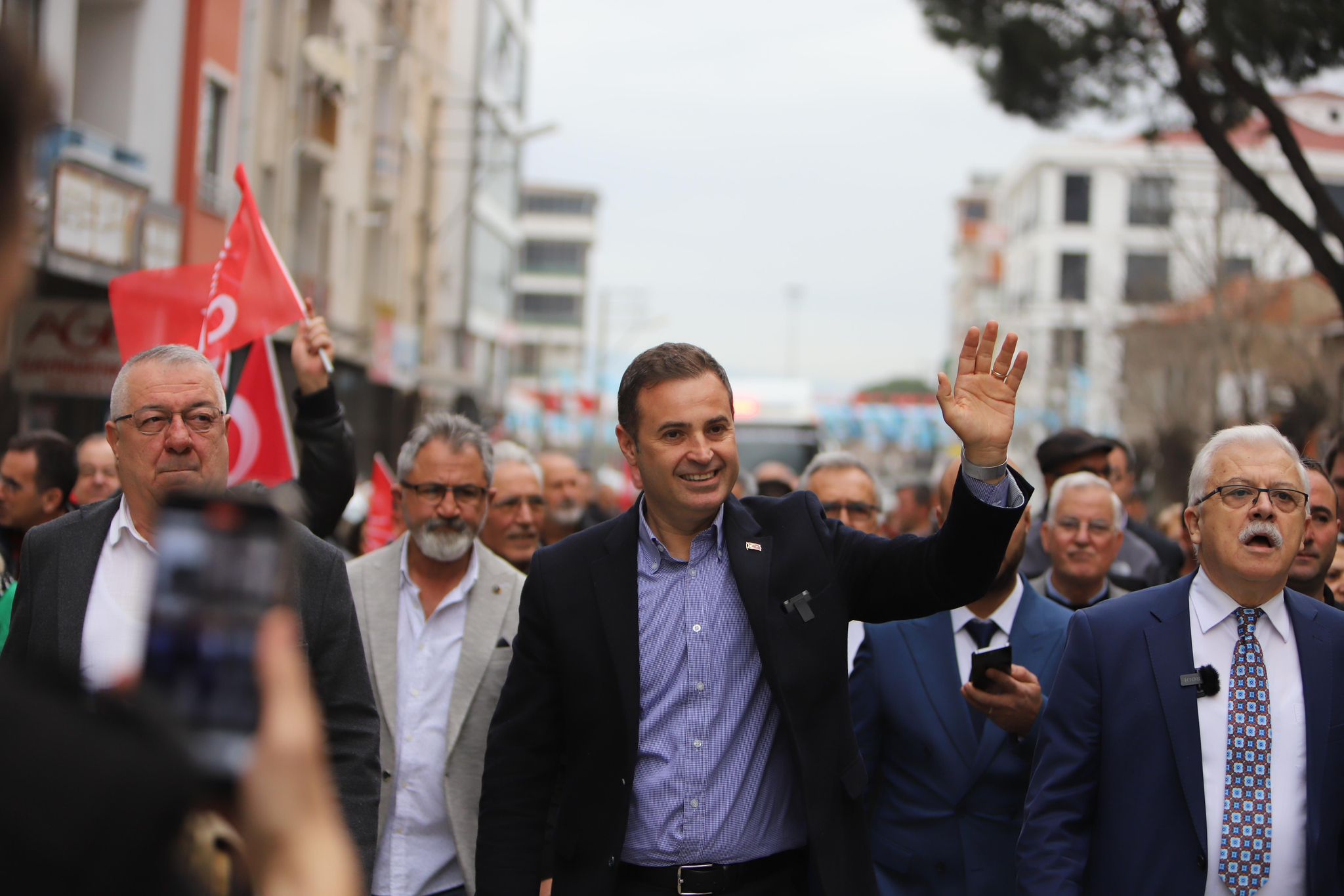 Burhaniye’de Ahmet Akın coşkuyla karşılandı