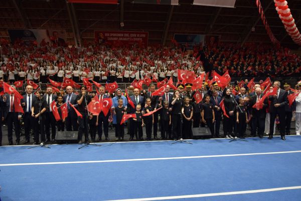 Balıkesir’de 19 Mayıs coşkuyla kutlandı