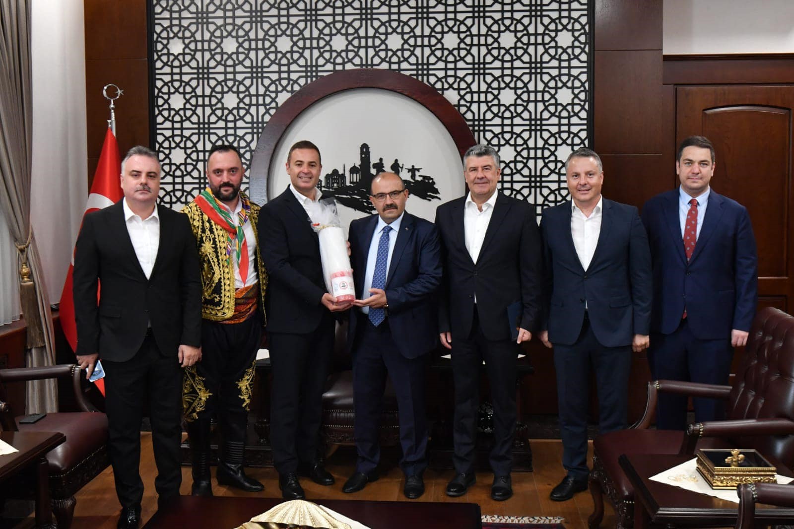 Kurtdereli Güreşleri’ne, kırmızı dipli mumlar ile davetler başladı