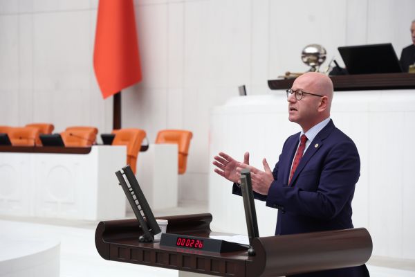 CHP’Lİ SERKAN SARI: AKP İKTİDARI ENGELİLERİMİZE VERDİĞİ SÖZLERİ TUTMADI