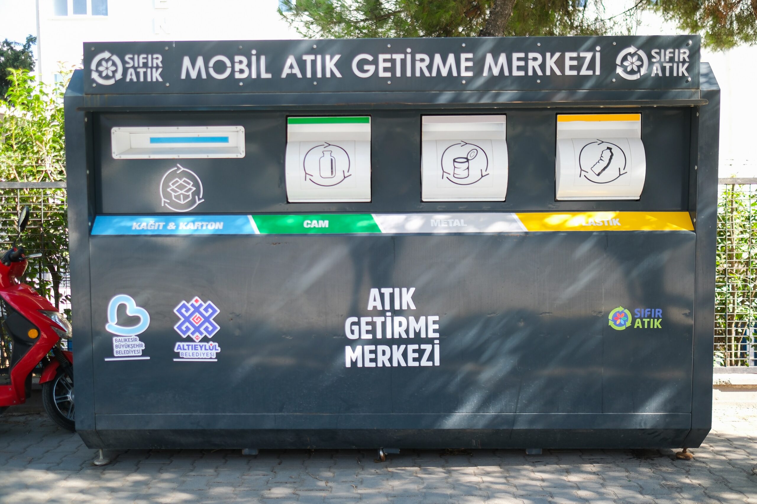 ALTIEYLÜL BELEDİYESİ’NDEN SIFIR ATIKTA ÖRNEK UYGULAMA