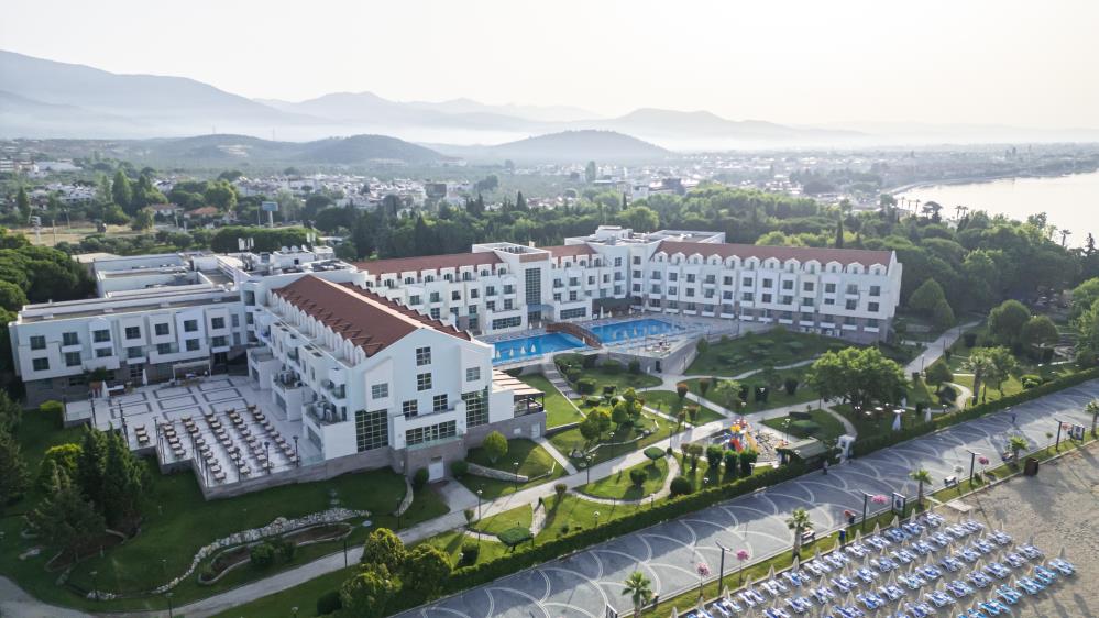 Edremit otellerinde bayrama hazır